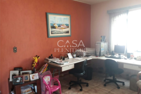 Casa à venda com 4 quartos, sendo 1 suíte, em Vila Jardini, Sorocaba, SP