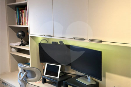 Apartamento à venda com 3 quartos, sendo 1 suíte,  em Jardim Paulista, São Paulo, SP