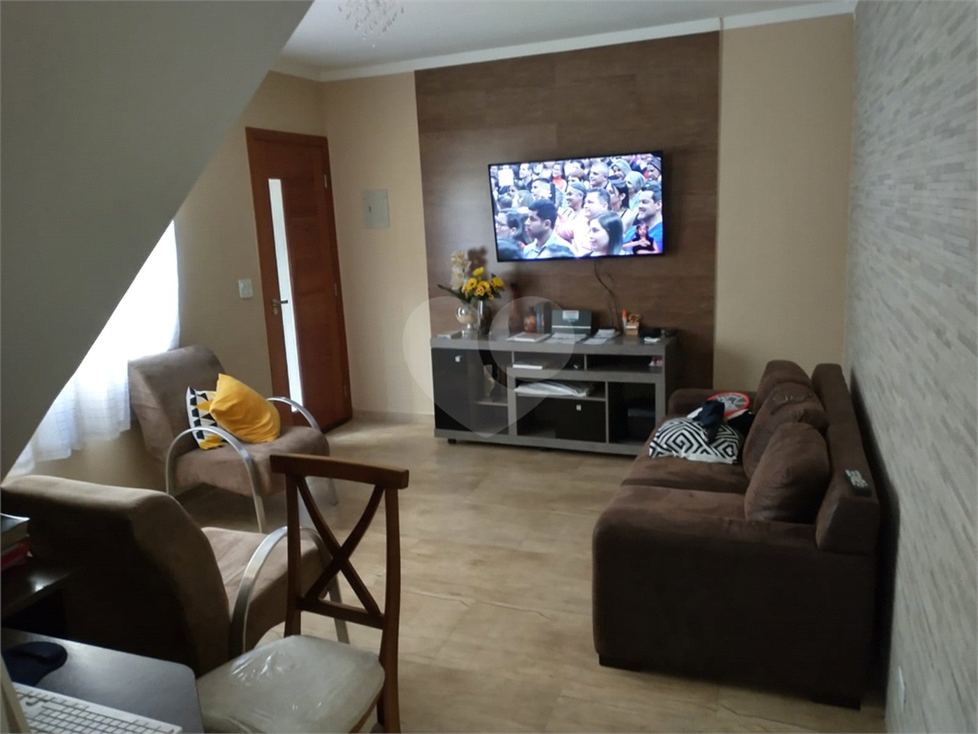 Sobrado à venda com 3 quartos, sendo 1 suíte, em Tremembé, São Paulo, SP