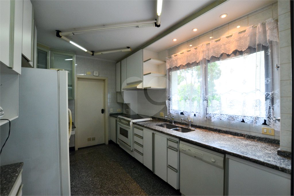 Apartamento à venda com 4 quartos, sendo 2 suítes, em Vila Monumento, São Paulo, SP