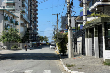 Apartamento à venda com 1 quarto em Guilhermina, Praia Grande, SP
