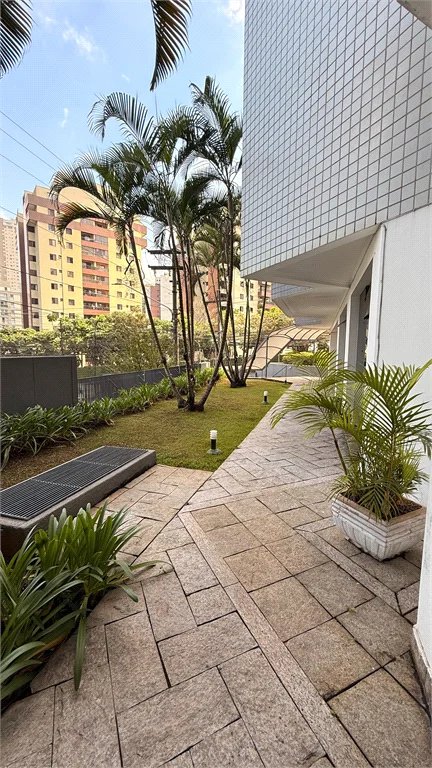 Apartamento à venda com 3 quartos, sendo 1 suíte, em Vila Andrade, São Paulo, SP