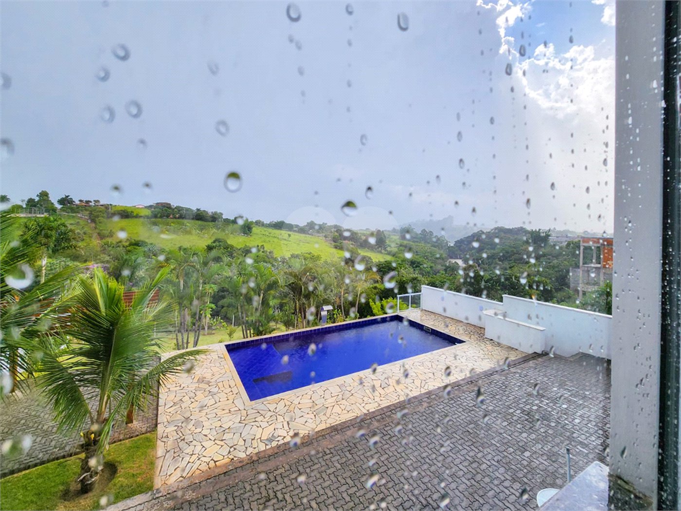Casa à venda com 5 quartos, sendo 4 suítes, em Jardim Nova Esperança, Jacareí, SP