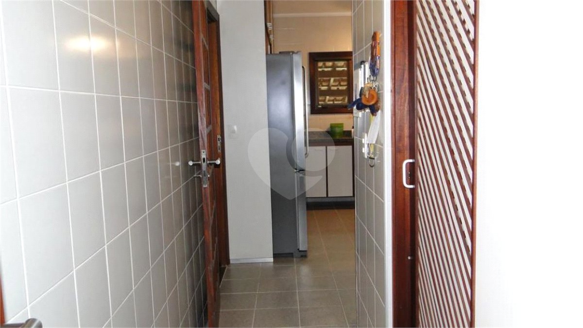 Casa à venda ou para alugar com 4 suítes no condomínio Estância Marambaia, Vinhedo - SP