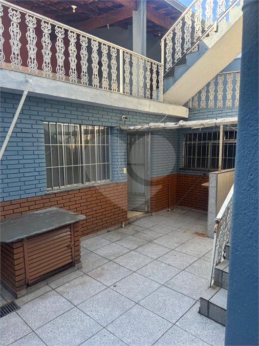 Sobrado à venda com 5 quartos em Bela Vista, Osasco, SP