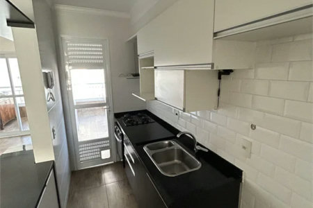 Apartamento à venda com 3 quartos, sendo 1 suíte,  em Jardim Umarizal, São Paulo, SP