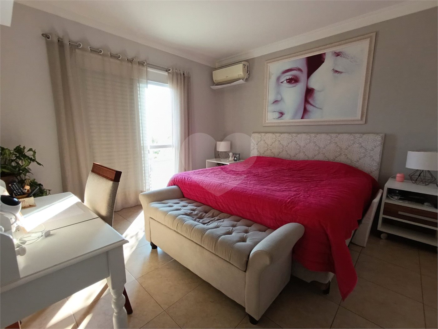 Casa à venda com 4 quartos, sendo 1 suíte, no condomínio Jardim Reserva Bom Viver de Indaiatuba, Indaiatuba - SP