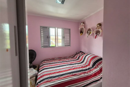 Casa à venda com 4 quartos, sendo 1 suíte,  no condomínio Residencial Alto da Lapa II, São Paulo - SP