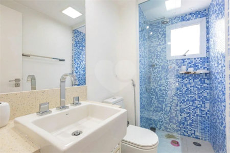 Apartamento à venda com 3 suítes em Vila Romana, São Paulo, SP