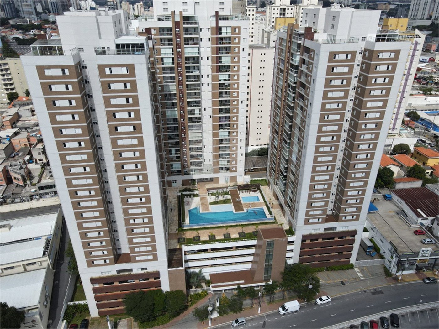 Apartamento à venda com 3 quartos, sendo 1 suíte,  em Baeta Neves, São Bernardo do Campo, SP