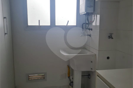 Apartamento à venda com 2 quartos, sendo 1 suíte, em Parque Reboucas, São Paulo, SP