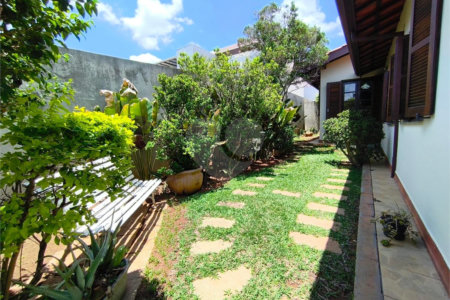 Casa à venda com 4 quartos, sendo 2 suítes, em Jardim Santa Bárbara, Atibaia, SP