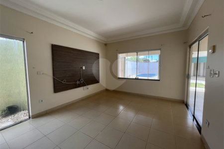 Casa à venda com 3 quartos, sendo 1 suíte,  em Jardim Primaveril, Três Lagoas, MS
