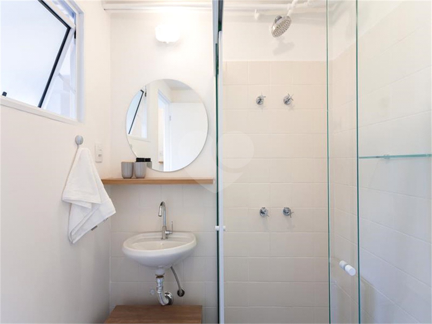 Apartamento à venda com 4 quartos, sendo 1 suíte, em Vila Olímpia, São Paulo, SP