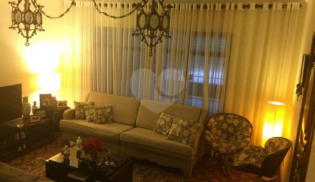Sobrado à venda com 4 quartos em Santana, São Paulo, SP