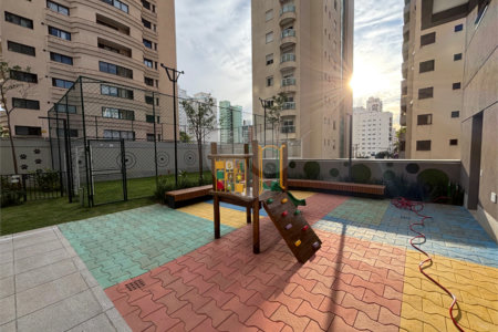 Apartamento à venda com 3 suítes em Moema, São Paulo, SP