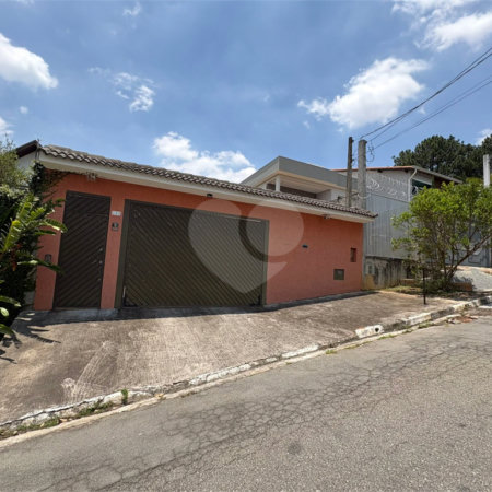 Casa Térrea à venda com 3 quartos, sendo 1 suíte,  em Vila Áurea, Poá, SP