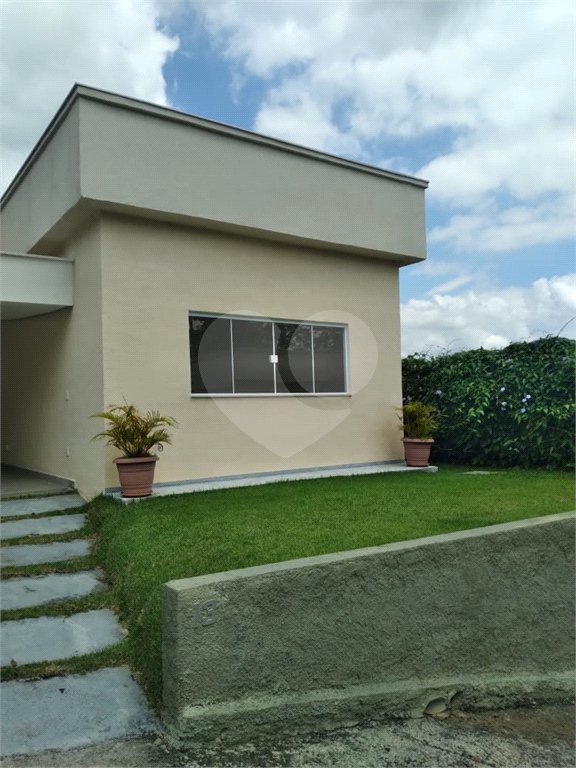 Casa à venda com 4 suítes no condomínio Saint Thomás Rua Uruana,9, Carapicuíba - SP