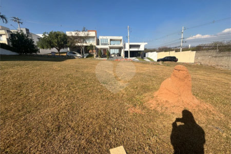 Terreno à venda no condomínio Portal da Primavera, Sorocaba - SP