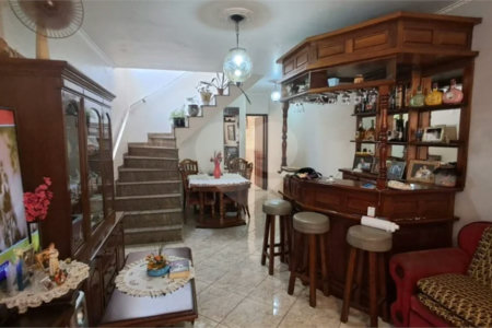 Casa à venda com 3 quartos, sendo 1 suíte, em Vila Maria Baixa, São Paulo, SP