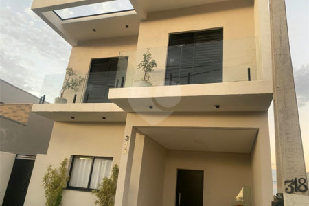 Casa à venda com 3 quartos, sendo 2 suítes, no condomínio Terras da Estância, Paulínia - SP