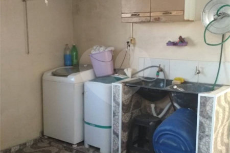 Casa térrea para venda ou locação no Jardim São Carlos V