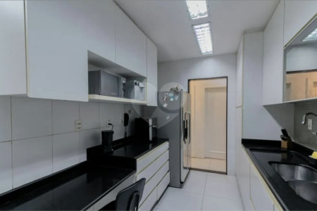 Apartamento à venda com 4 quartos, sendo 1 suíte,  em Copacabana, Rio de Janeiro, RJ