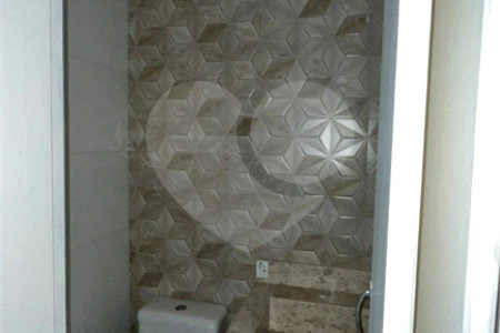 Casa à venda com 3 quartos, sendo 1 suíte,  em Vila Canero, São Paulo, SP