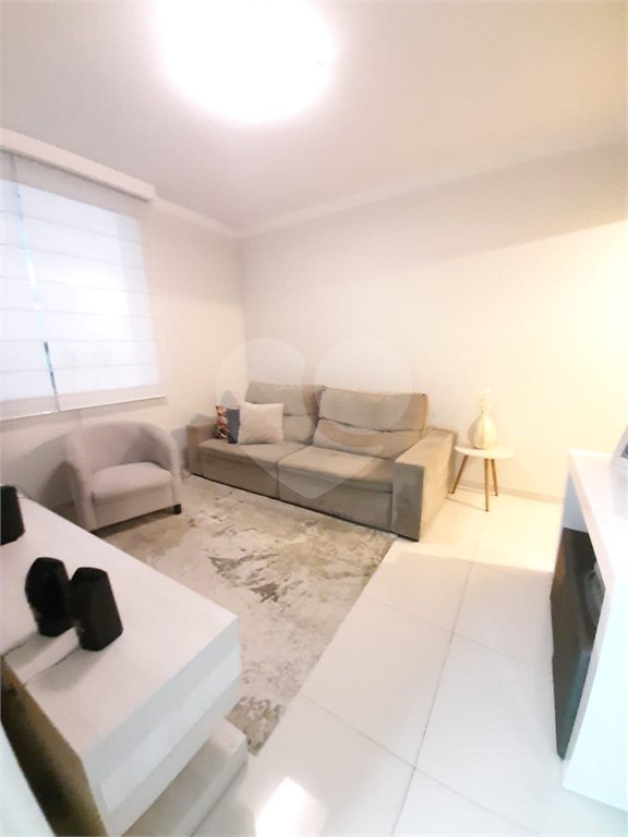 Sobrado à venda com 3 quartos, sendo 1 suíte, em Vila Suissa, Mogi das Cruzes, SP