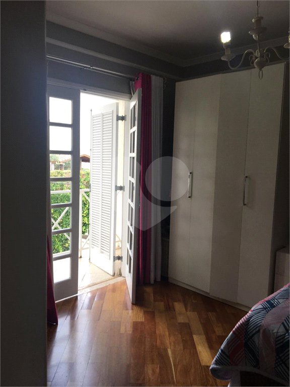 Sobrado à venda com 4 quartos, sendo 1 suíte, em Tremembé, São Paulo, SP