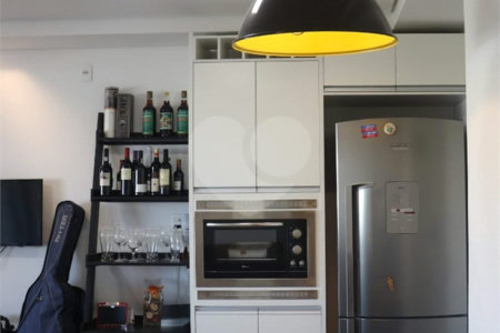 Apartamento à venda com 2 quartos, sendo 1 suíte, em Parque Industrial Tomas Edson, São Paulo, SP
