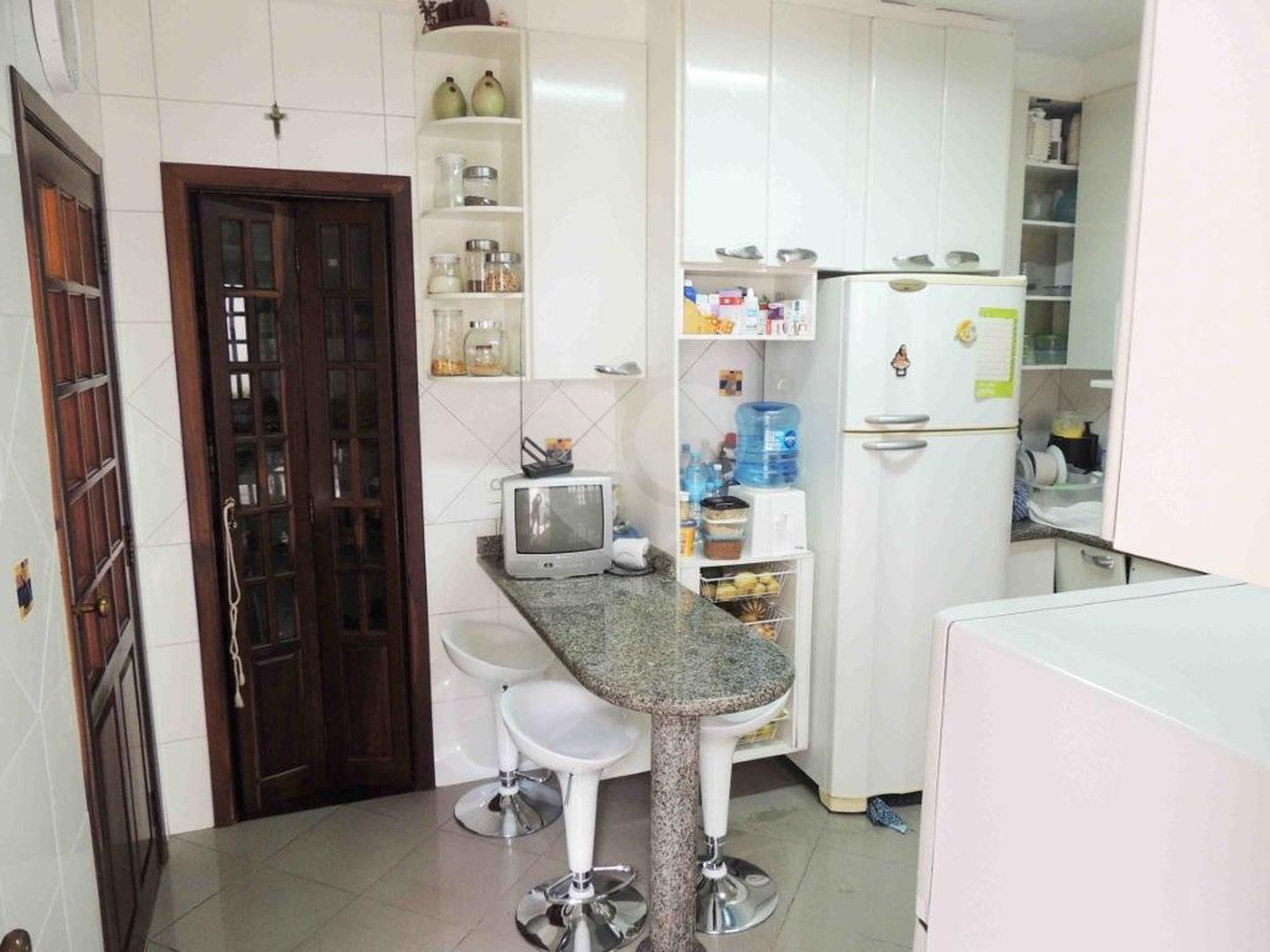 Sobrado à venda com 4 quartos, sendo 2 suítes, em Jardim Prudência, São Paulo, SP