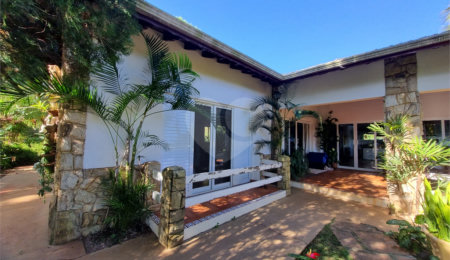 Casa à venda com 2 quartos, sendo 1 suíte,  no condomínio Vale da Santa Fé, Vinhedo - SP
