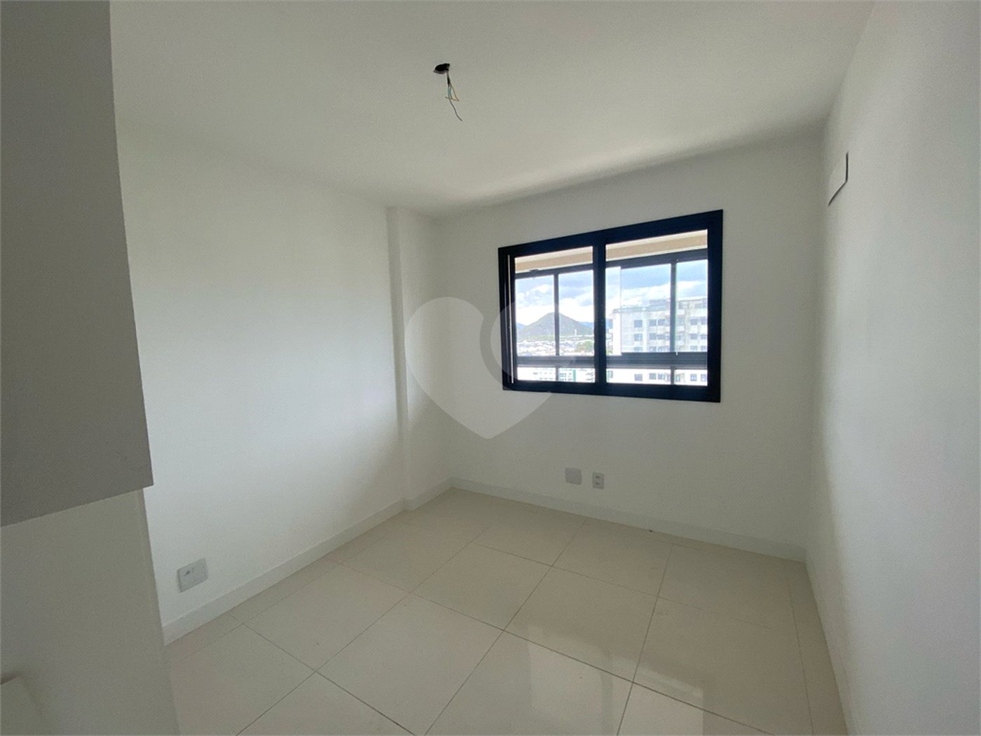 Apartamento à venda com 2 quartos, sendo 1 suíte, em Recreio dos Bandeirantes, Rio de Janeiro, RJ