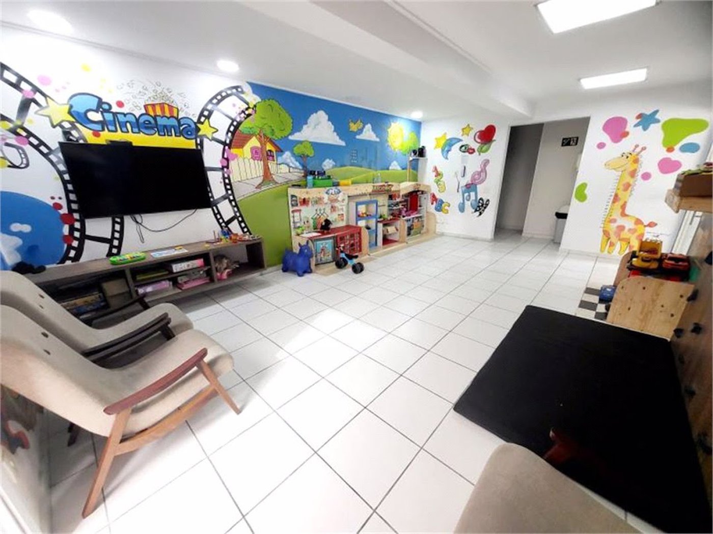 Apartamento Residencial à venda, Gonzaga, Santos - AP1004.
