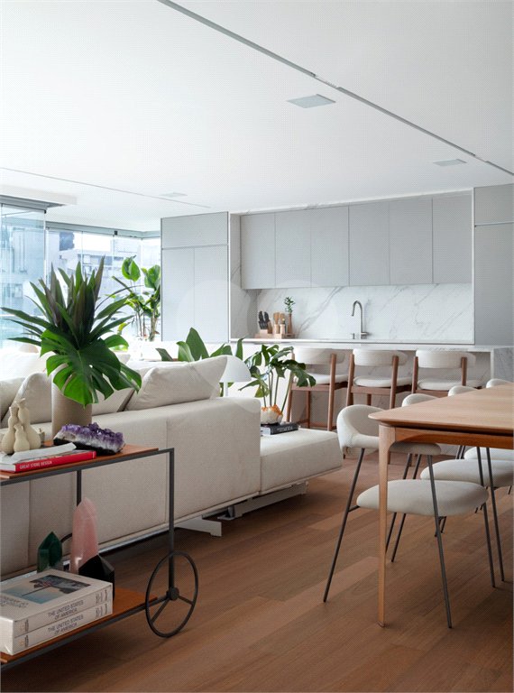 Apartamento à venda com 3 suítes em Cerqueira César, São Paulo, SP