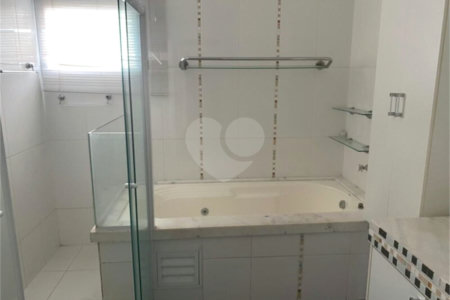 Casa à venda com 3 quartos, sendo 1 suíte, no condomínio Portal das Acacias, Indaiatuba - SP