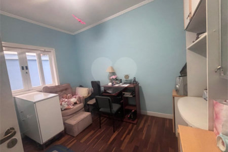 Casa à venda com 3 suítes no condomínio Granja Olga II, Sorocaba - SP