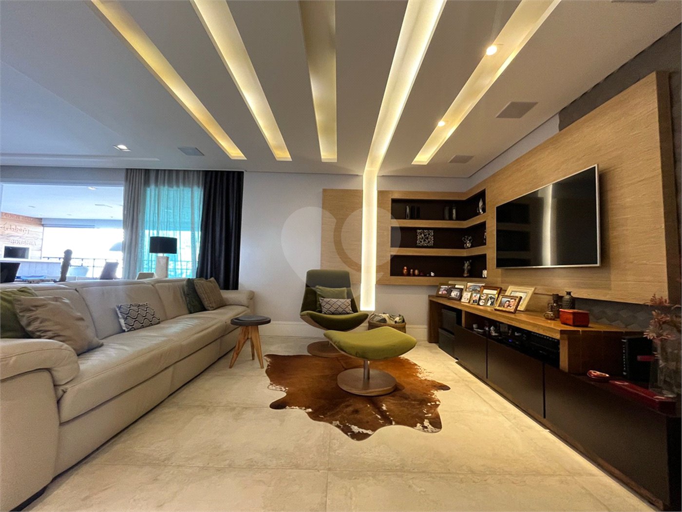 Apartamento à venda com 3 suítes em Santa Teresinha, São Paulo, SP