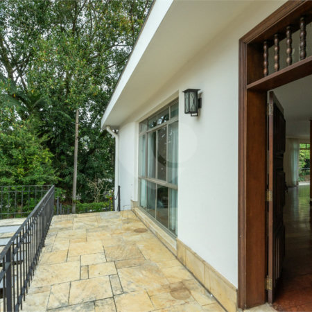 Casa Térrea à venda ou para alugar com 4 suítes em Jardim Marajoara, São Paulo, SP