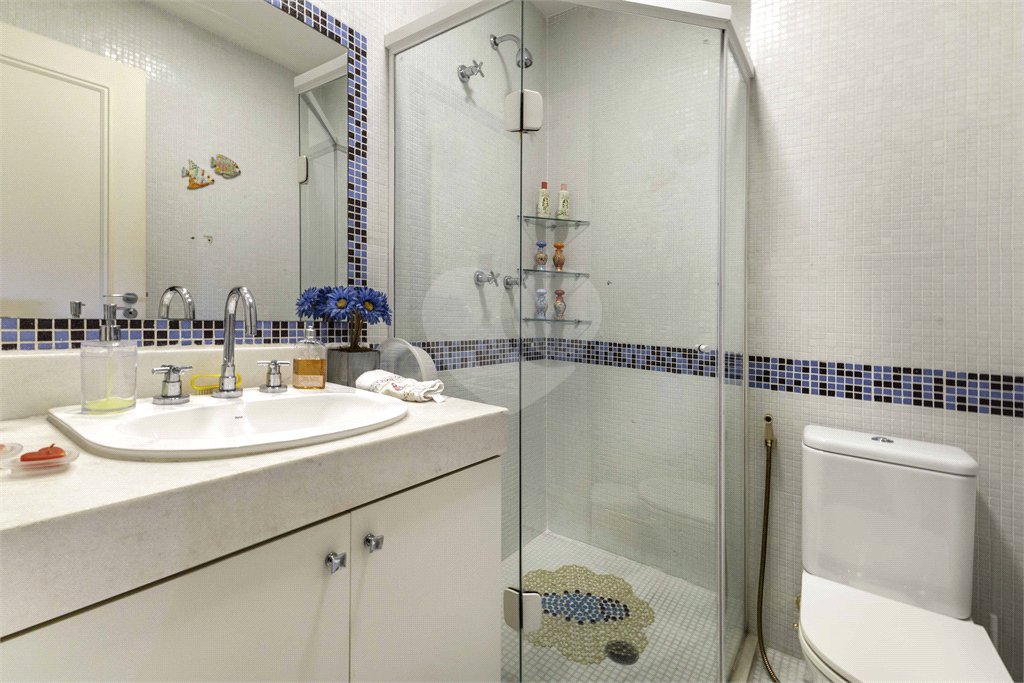 Duplex para alugar com 4 quartos, sendo 3 suítes, em Alto de Pinheiros, São Paulo, SP