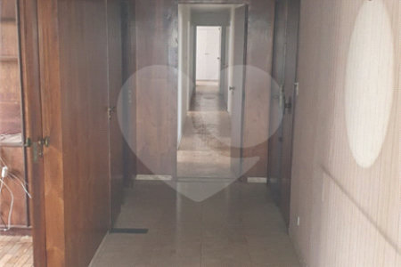 Apartamento à venda com 3 quartos, sendo 2 suítes, em Jardim Paulista, São Paulo, SP