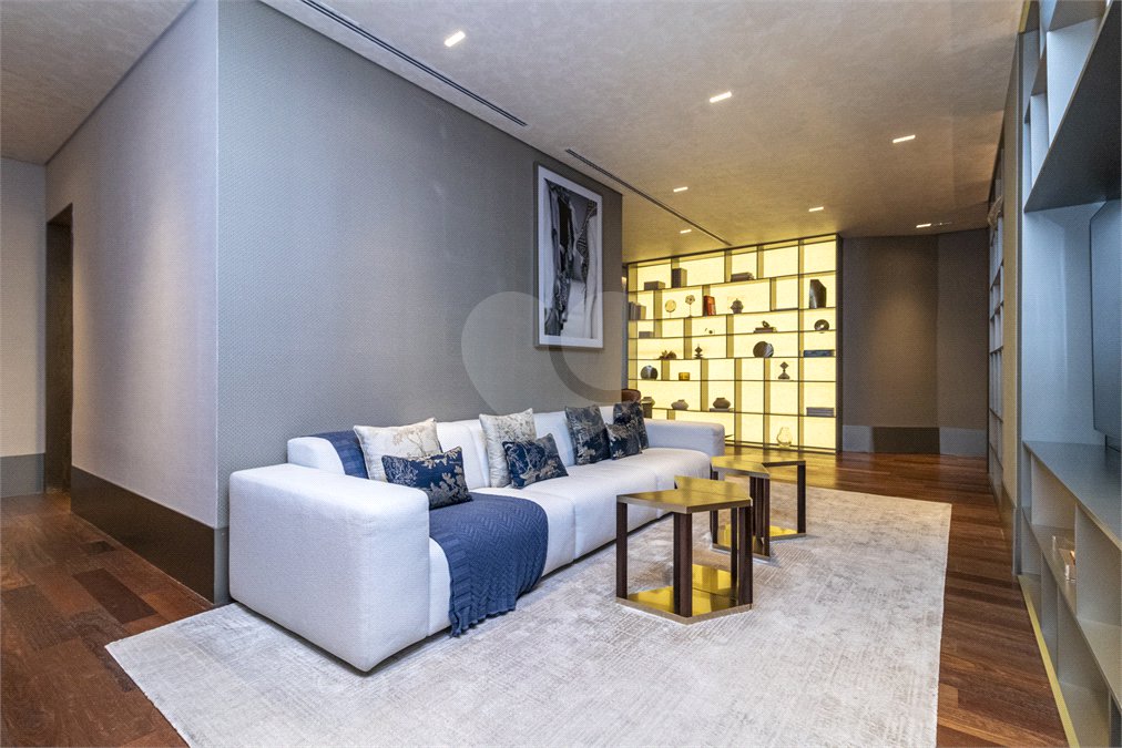 Apartamento à venda com 4 suítes em Jardim Guedala, São Paulo, SP