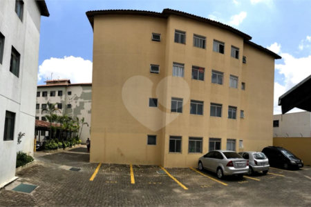 Apartamento padrão para venda no Condomínio Residencial Mazo