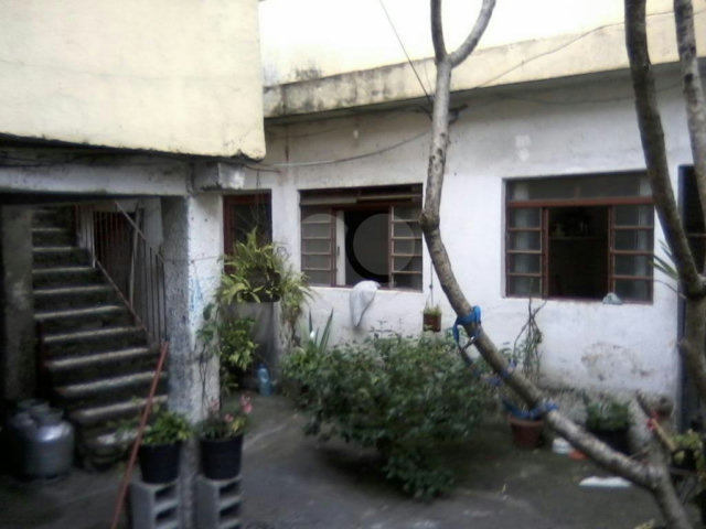 Sobrado à venda com 7 quartos em Vila Mazzei, São Paulo, SP