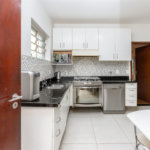 Casa Térrea à venda com 5 quartos, sendo 3 suítes, em Jardim Marajoara, São Paulo, SP