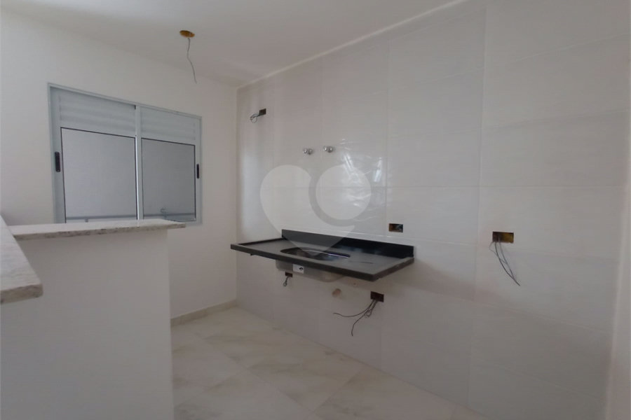 Casa à venda com 2 quartos no condomínio Regina, São Paulo - SP