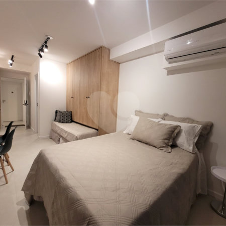Apartamento à venda ou para alugar com 1 quarto em Pinheiros, São Paulo, SP