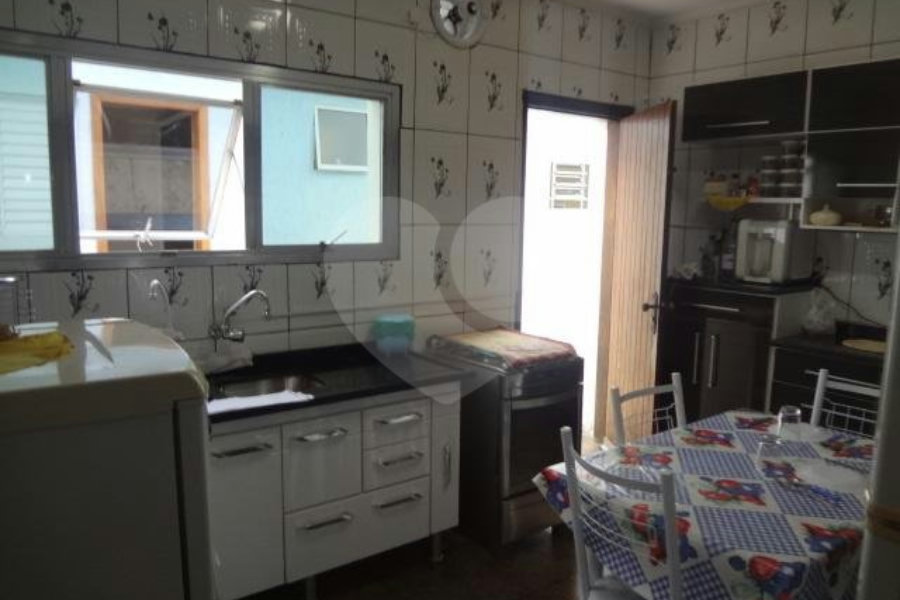 Sobrado à venda com 4 quartos, sendo 2 suítes, em Limão, São Paulo, SP