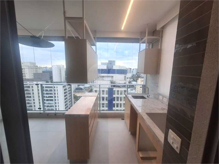 Apartamento à venda com 1 suíte em Moema, São Paulo, SP